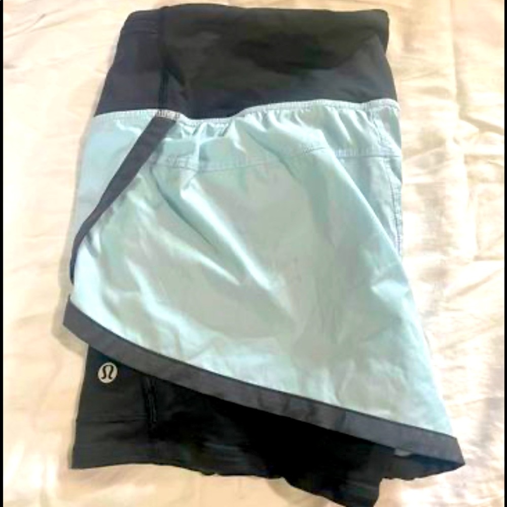 Woman’s Lululemon shorts size 6